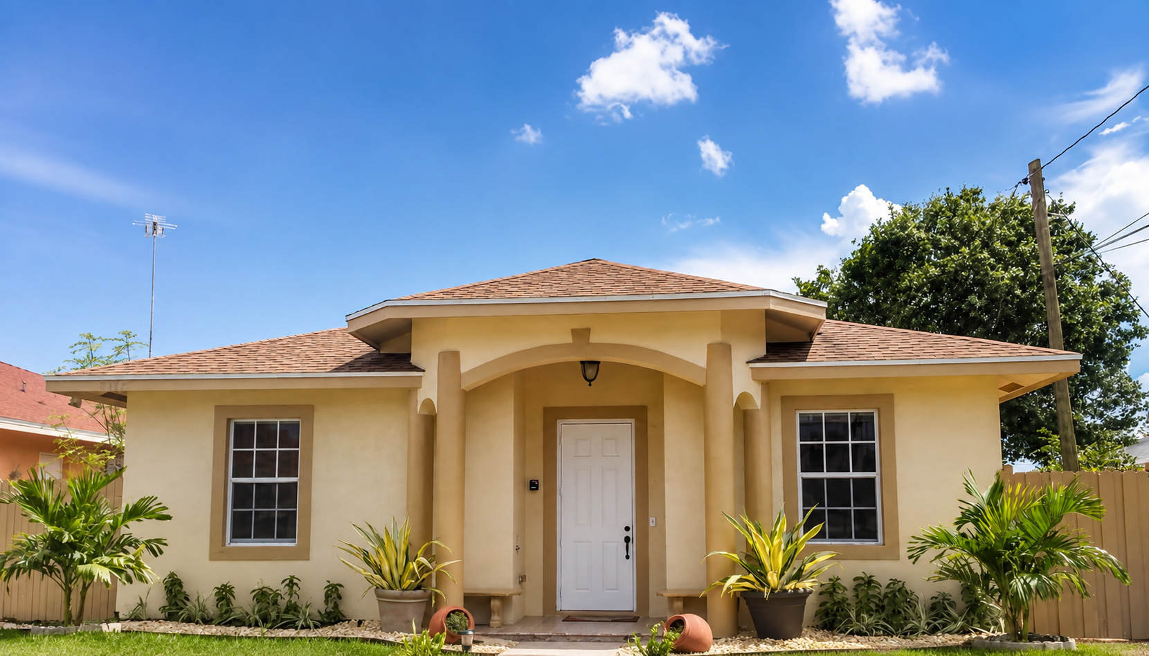 Exterior of Everlasting I in West Palm Beach